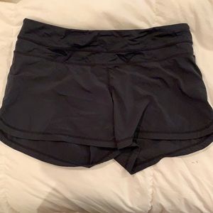 Lululemon running short